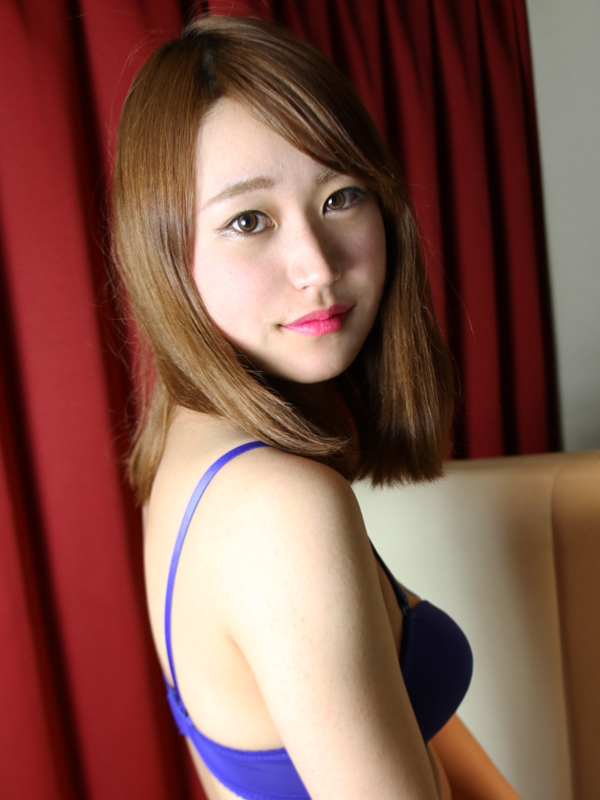 激安ヌキ道楽・枚方店 あいな 27歳 T:160 B:84(C) W:56 H:84